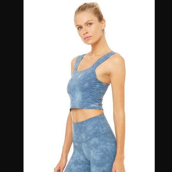  Alo Yoga Binded Wide Strap Crop Tank Top In Blue 